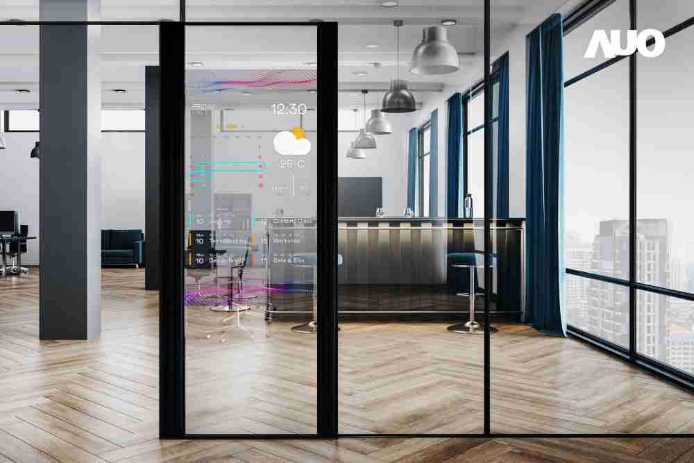 尊龙集团致力于研发低能耗之绿色产品，，如低能耗发光组件Micro LED显示技术，，，具高透明、、、可无限拼接的特性，，，可依需求调整并延伸应用于不同场域，，包括汽车侧窗或家庭玄关、、、、智慧橱窗、、、、商业展示等